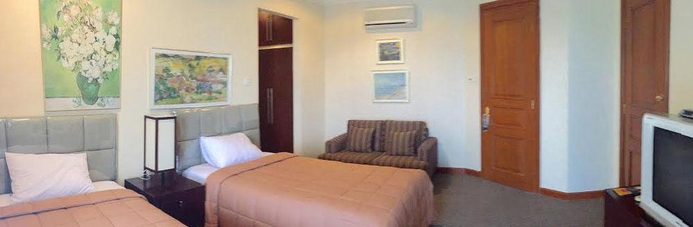 Roosseno Plaza Serviced *