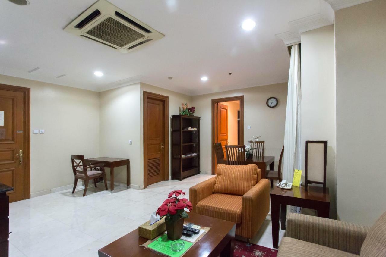 Pangsapuri Roosseno Plaza Serviced